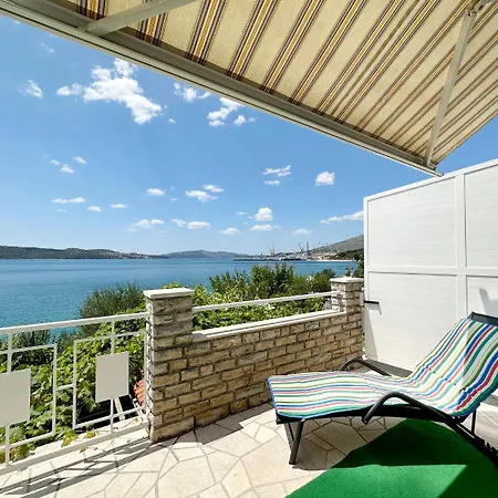 Mihaela Apartment