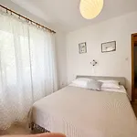 Mihaela Apartamento *
